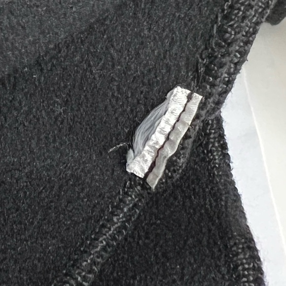 Patagonia Black Fleece Scarf - Picture 3 of 3